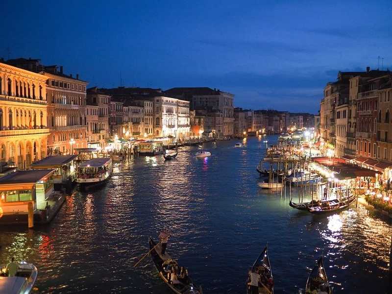 Velencében rendkívüli állapotot hirdetnek ki az áradások miatt