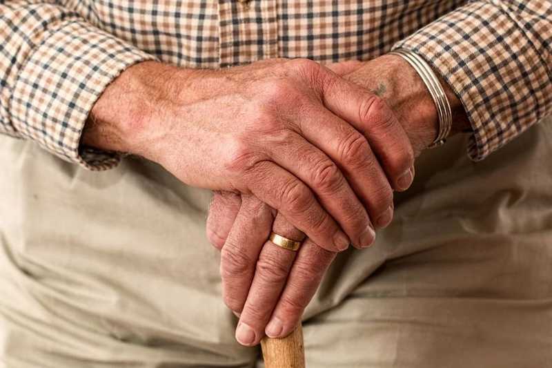 Egy 111 éves brit férfi lehet a világ legidősebb férfija