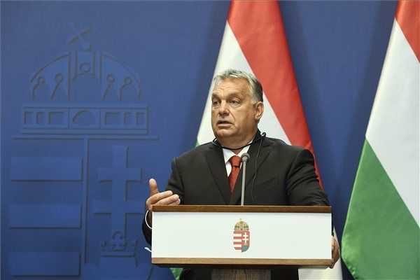 Orbán: átlagosan 20 ezer forint nyugdíjprémiumot és 11 ezer forint nyugdíjkiegészítést fizetnek novemberben