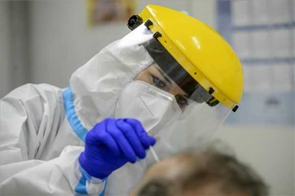 Országos tisztifőorvos: az aktív fertőzöttek 60 százaléka budapesti vagy Pest megyei