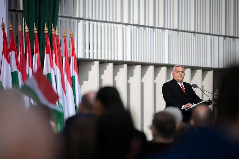 Október 23. - Orbán: képesek vagyunk megvédeni Magyarország érdekeit
